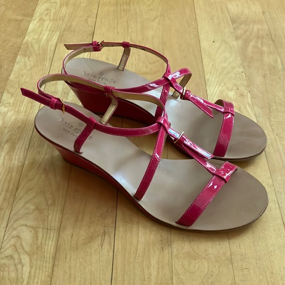kate spade Shoes - EUC Kate Spade pink patent leather wedge sandals 10
